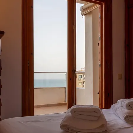 The Tower - Seaview & Terrace Apartment